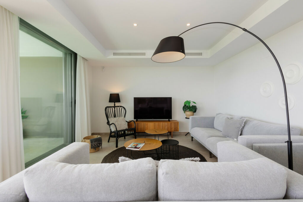Middle Floor Apartment Cancelada Málaga - image 16