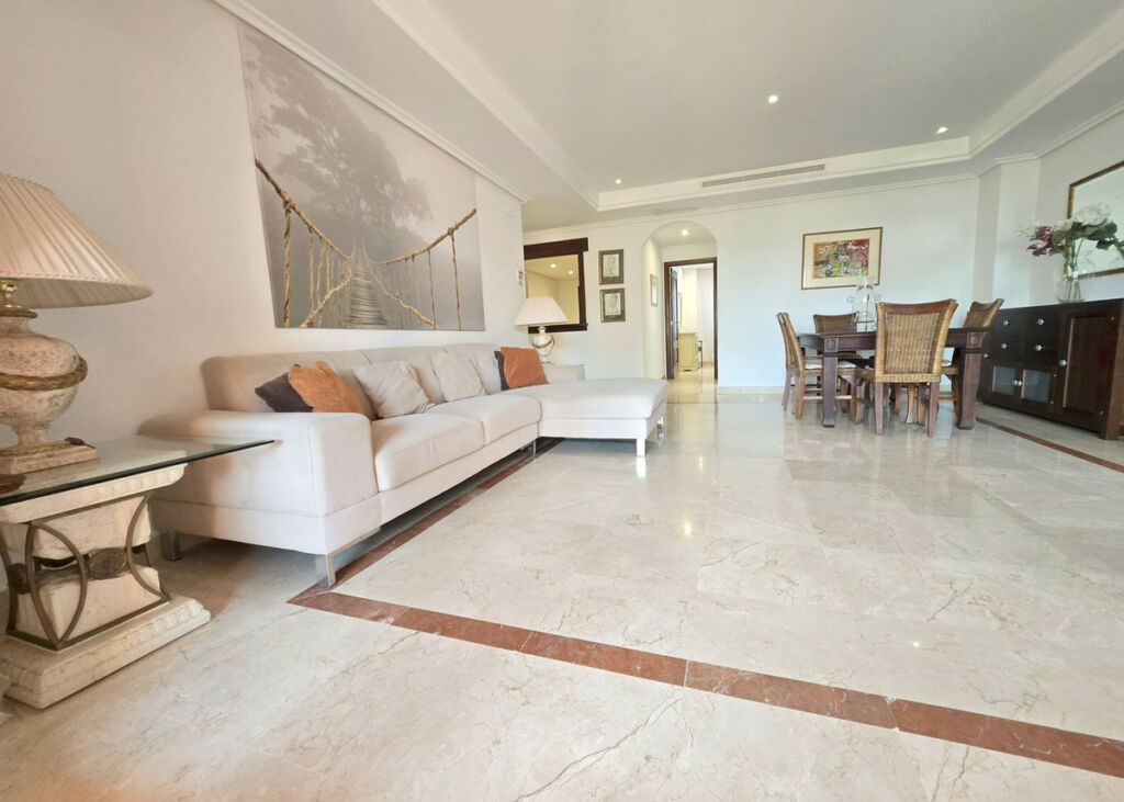 Ground Floor Apartment La Mairena Málaga - image 17
