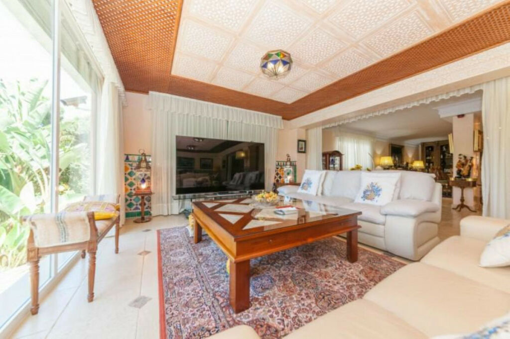 Semi-Detached House Puerto de Cabopino Málaga - image 16