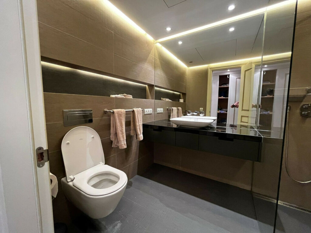 Middle Floor Apartment Puerto Banús Málaga - image 16