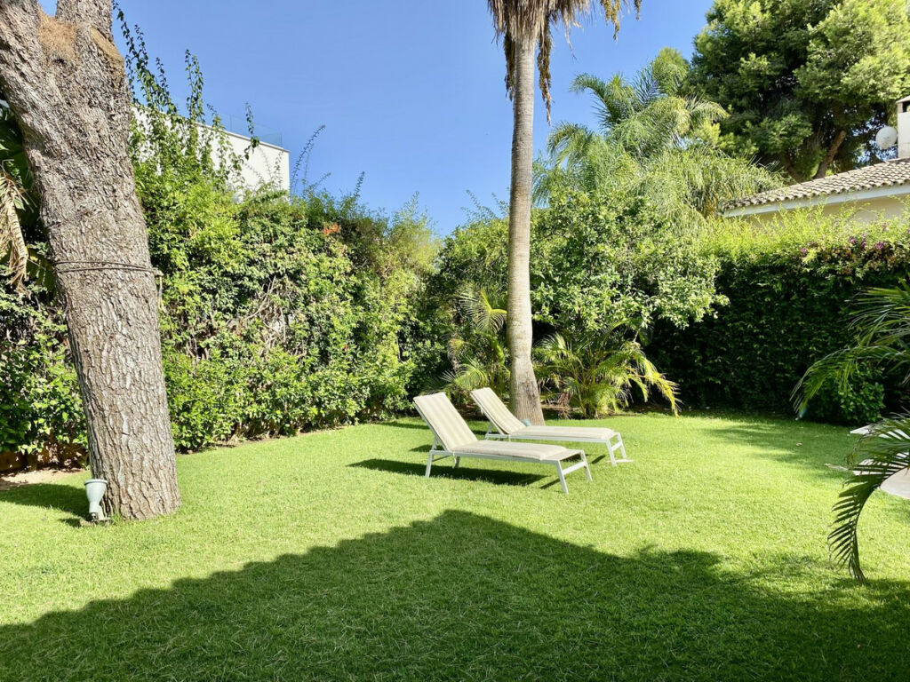 Detached Villa Los Monteros Málaga - image 16