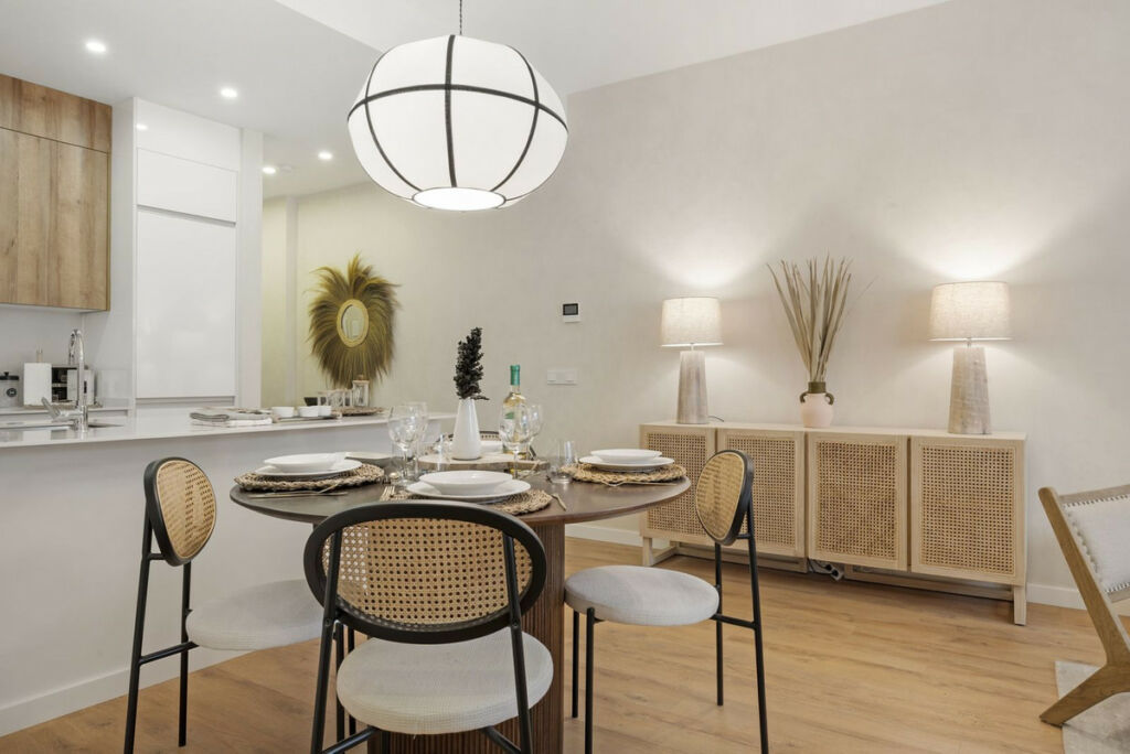 Middle Floor Apartment Estepona Málaga - image 16