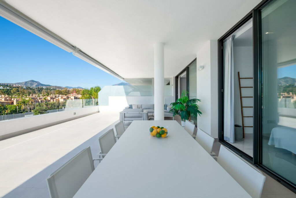Middle Floor Apartment Estepona Málaga - image 16