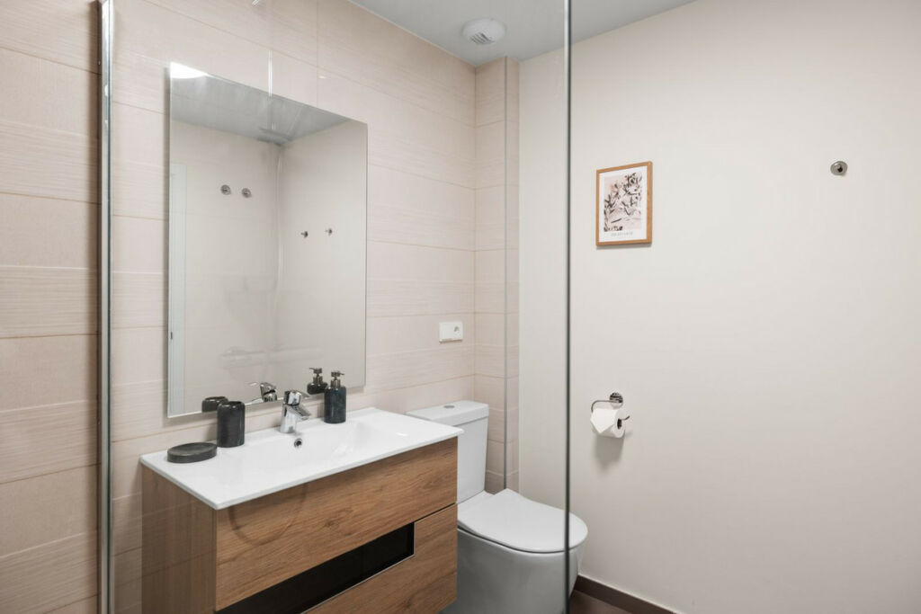 Middle Floor Apartment Estepona Málaga - image 16