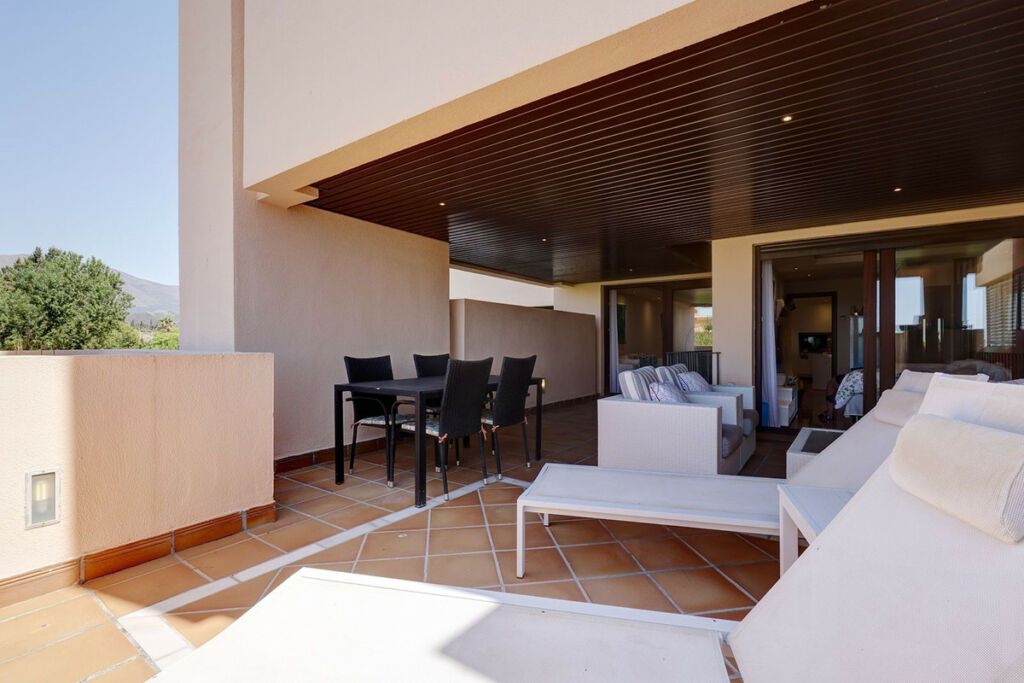 Middle Floor Apartment Estepona Málaga - image 16