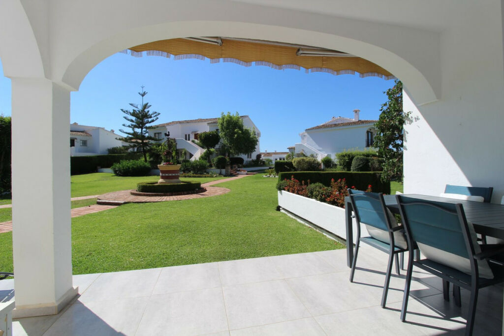 Ground Floor Apartment El Paraiso Málaga - image 16
