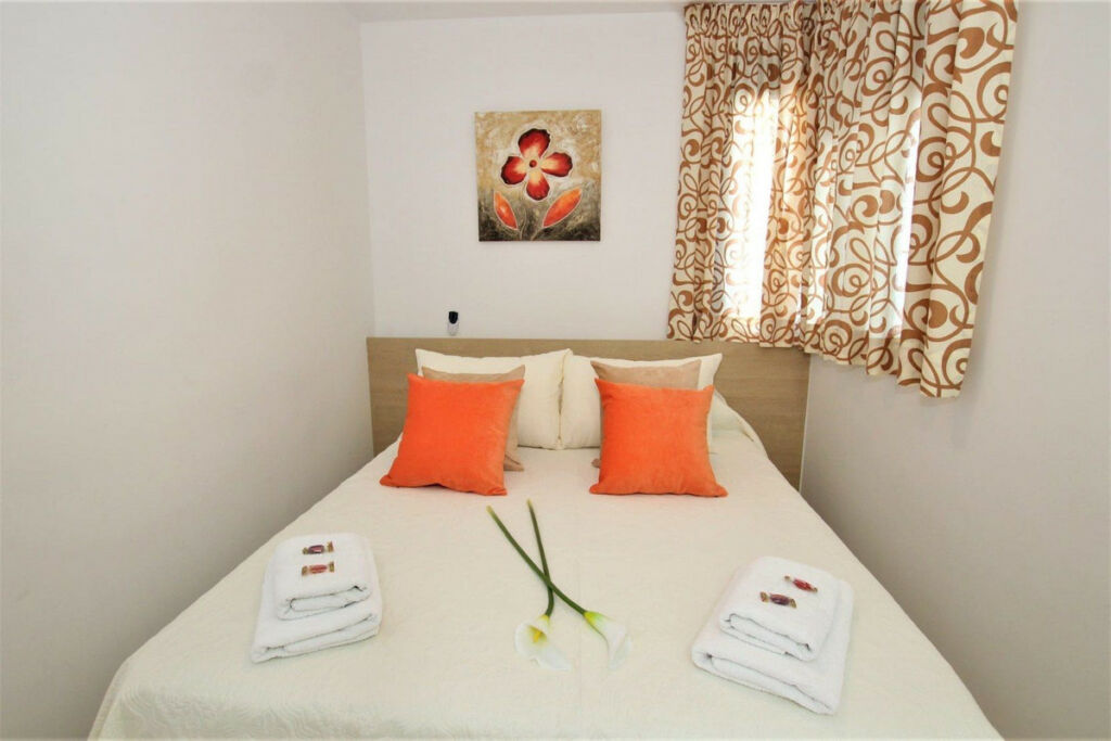 Middle Floor Apartment Torrequebrada Málaga - image 16