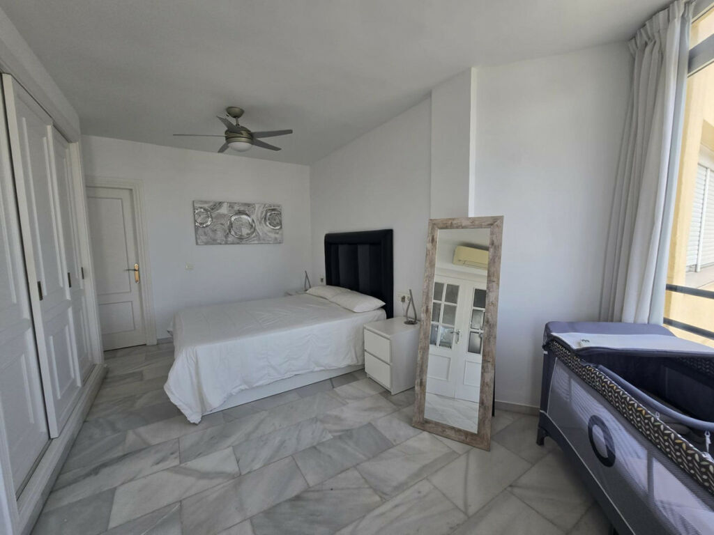 Middle Floor Apartment Benalmadena Costa Málaga - image 16