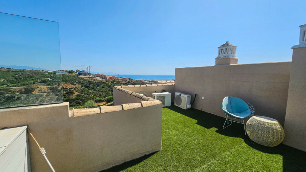 Semi-Detached House La Duquesa Málaga - image 16