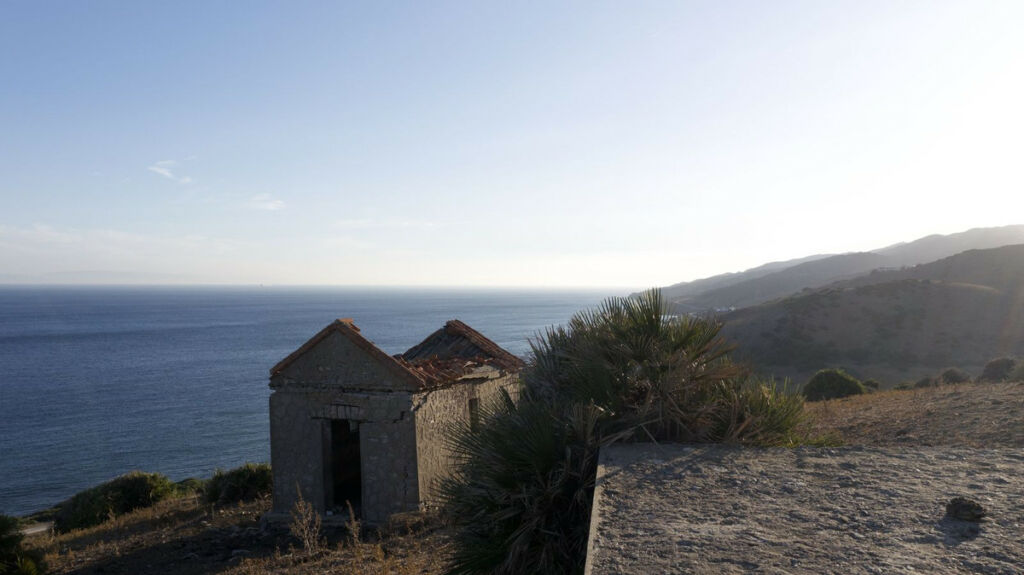 Land with Ruin Tarifa Cádiz - image 16