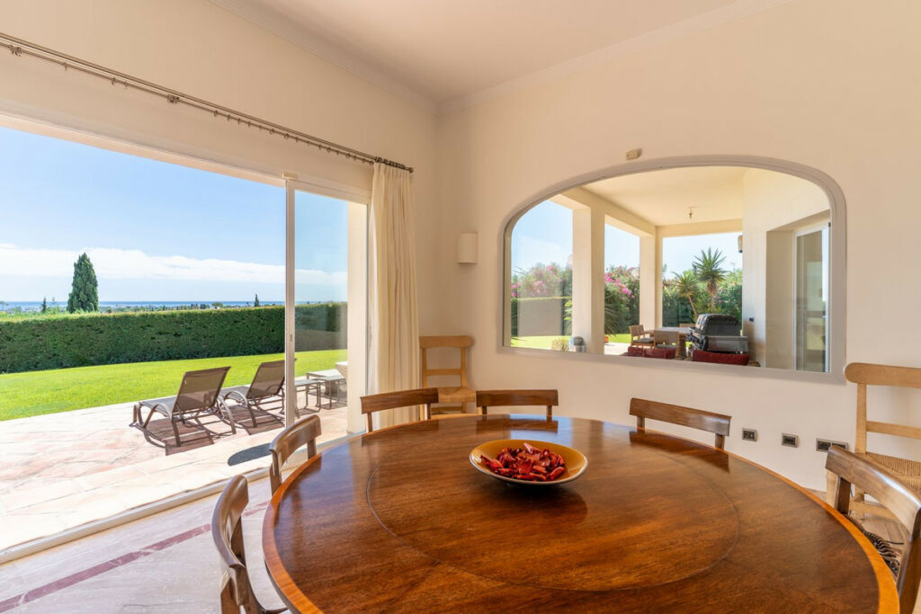 Detached Villa Benahavís Málaga - image 16