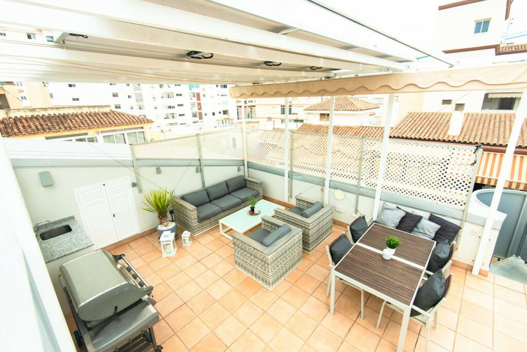 Top Floor Apartment Fuengirola Málaga - image 16