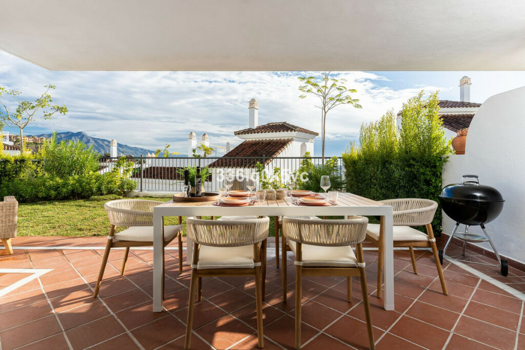Ground Floor Apartment Benahavís Málaga - image 16