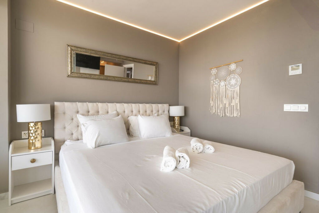 Penthouse Fuengirola Málaga - image 16