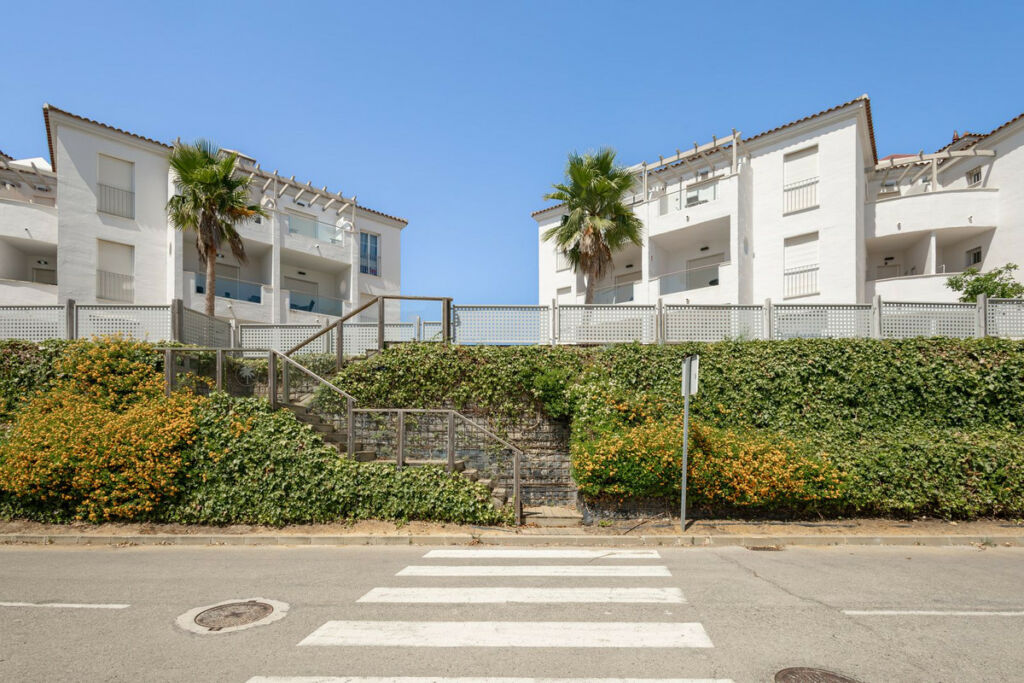 Middle Floor Apartment Manilva Málaga - image 16