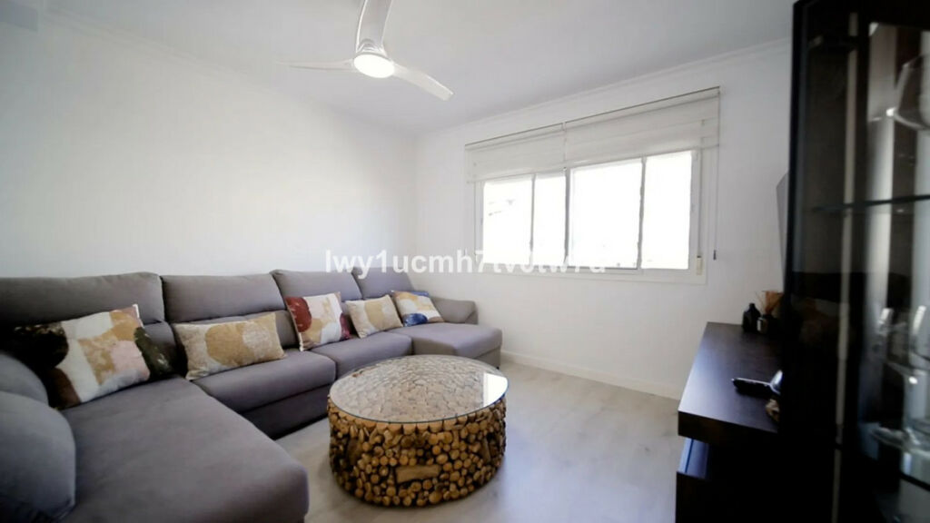 Penthouse Torrequebrada Málaga - image 16