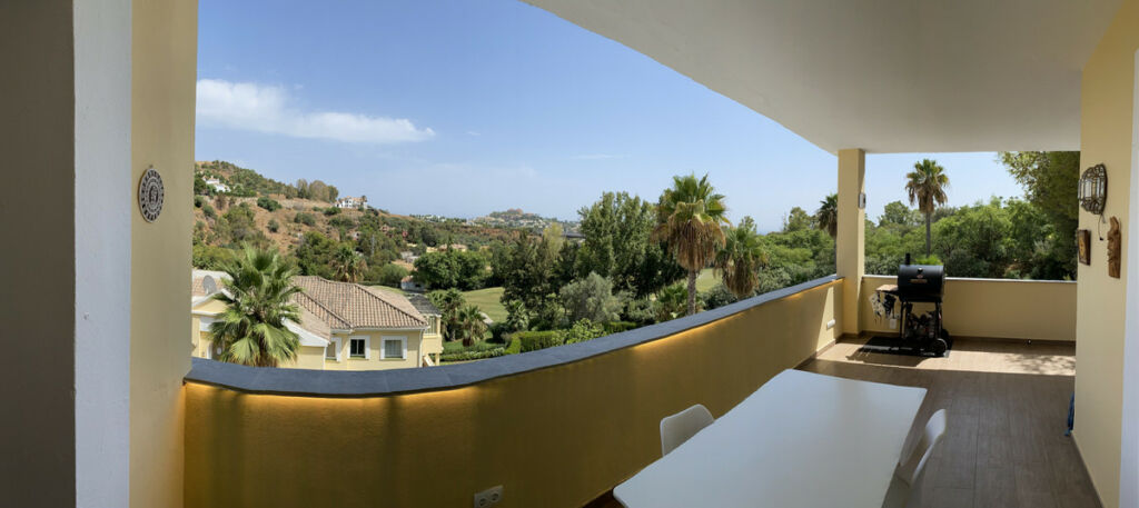 Middle Floor Apartment La Quinta Málaga - image 16