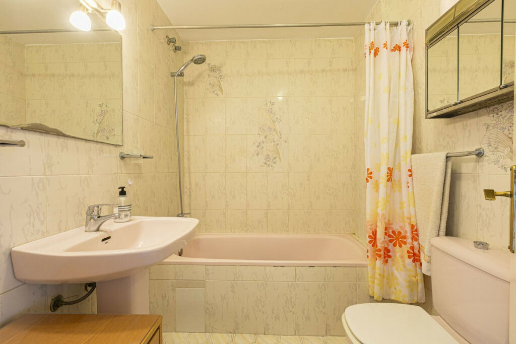 Middle Floor Apartment Fuengirola Málaga - image 16