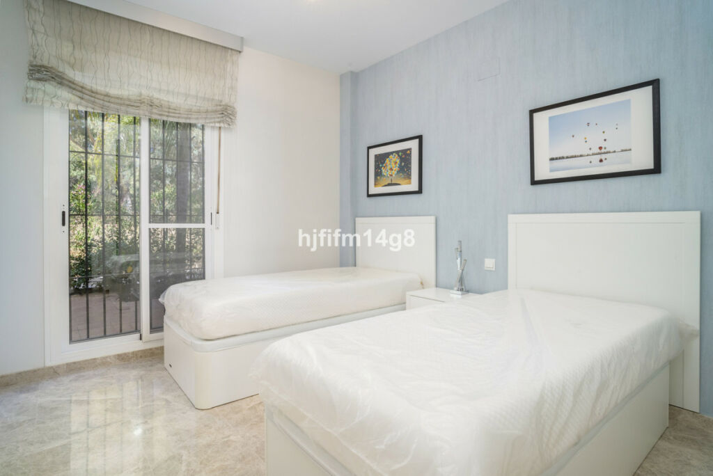 Ground Floor Apartment Nueva Andalucía Málaga - image 16