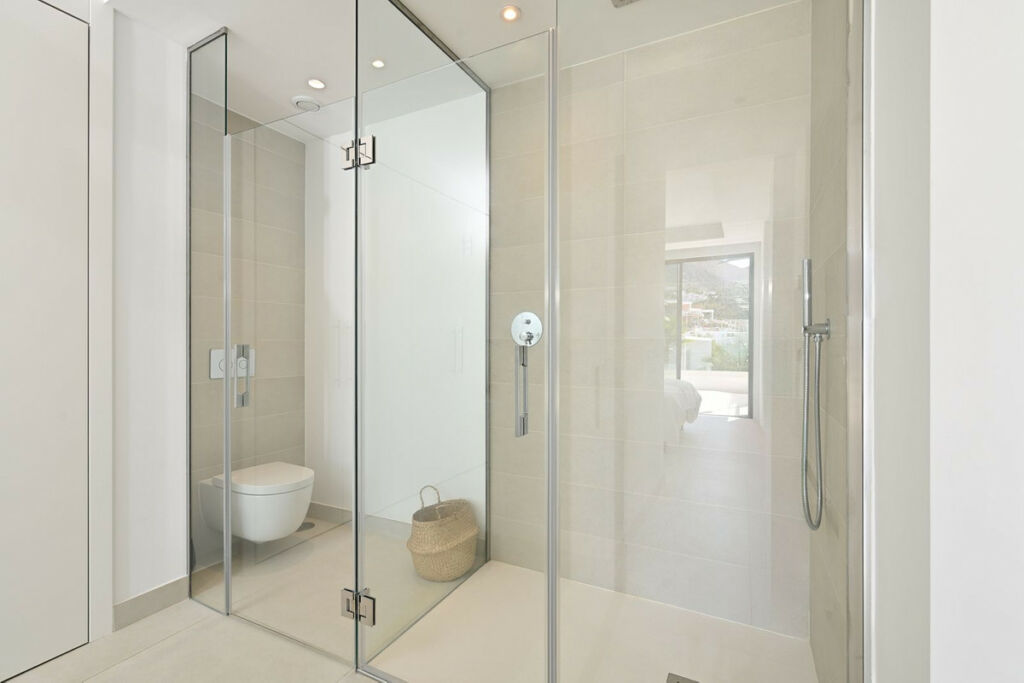 Detached Villa Benalmadena Pueblo Málaga - image 23