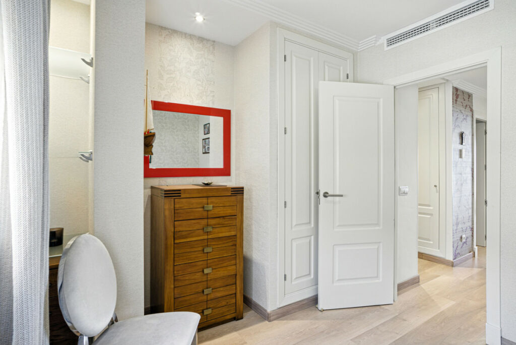 Townhouse Benahavís Málaga - image 16