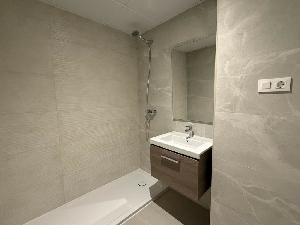 Middle Floor Apartment Calanova Golf Málaga - image 11