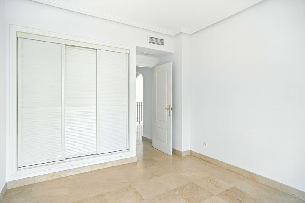 Townhouse Los Arqueros Málaga - image 16