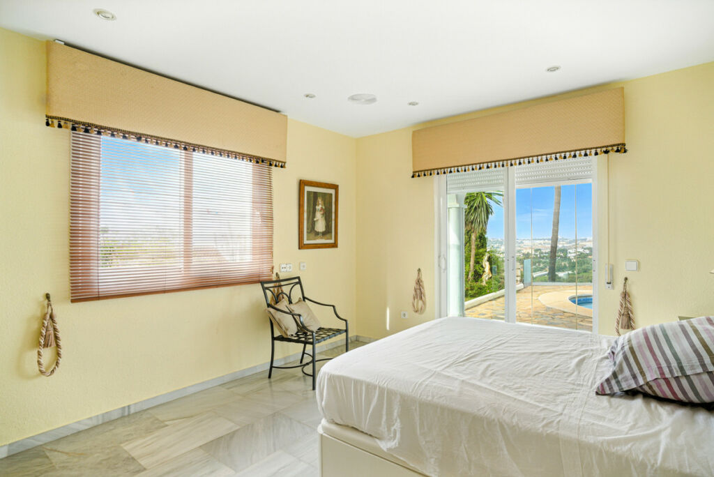 Detached Villa El Chaparral Málaga - image 23