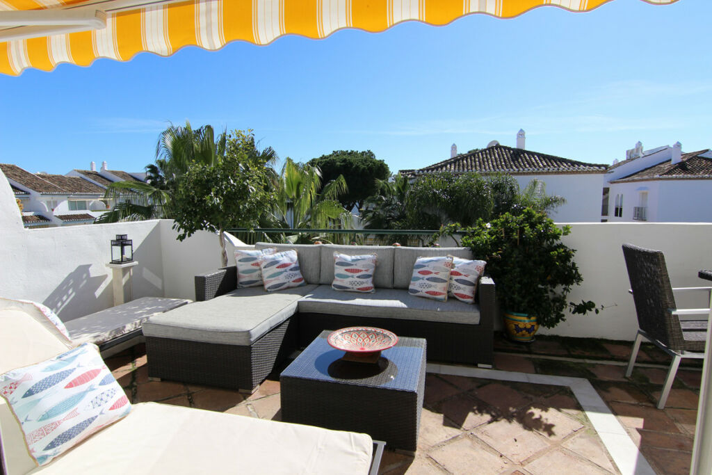 Top Floor Apartment El Presidente Málaga - image 16