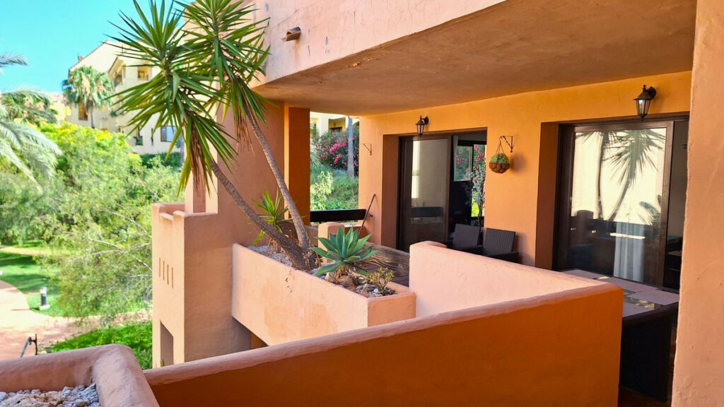Middle Floor Apartment La Duquesa Málaga - image 16