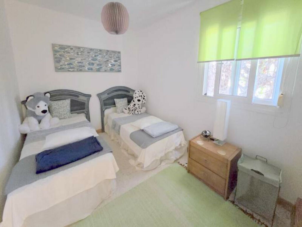 Detached Villa Manilva Málaga - image 16