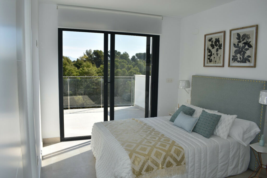 Detached Villa La Campaneta Alicante - image 16