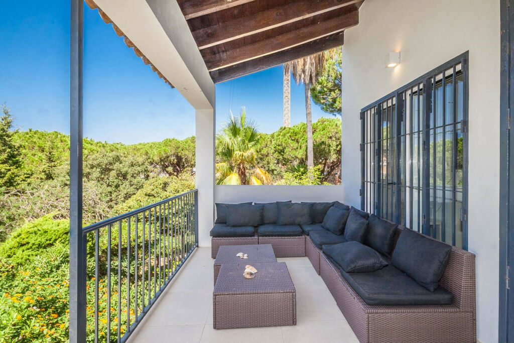 Detached Villa Elviria Málaga - image 16