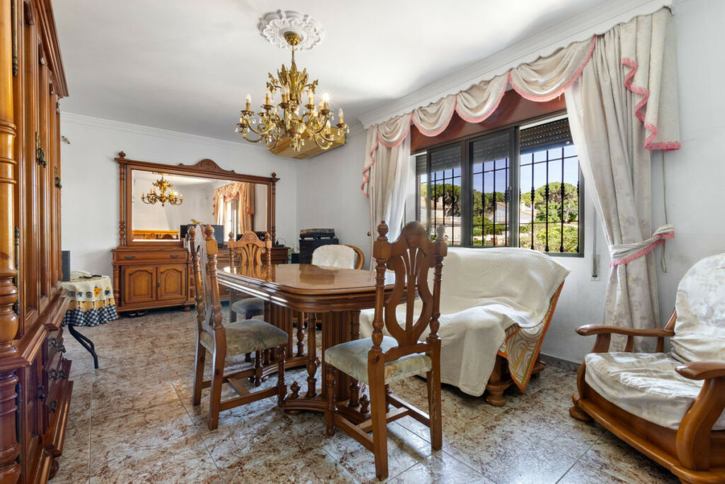 Detached Villa Alhaurín de la Torre Málaga - image 16