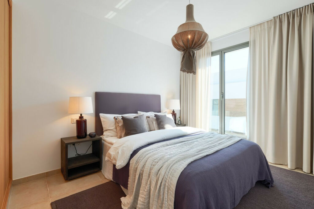 Detached Villa Estepona Málaga - image 16