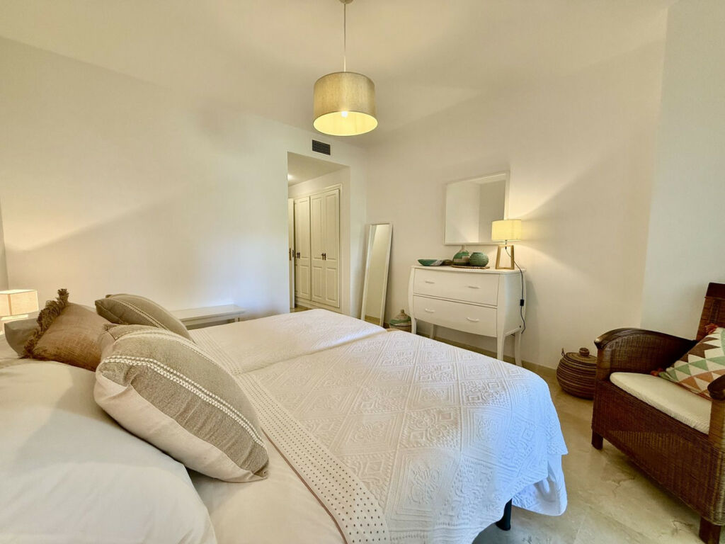 Ground Floor Apartment The Golden Mile Málaga - image 16