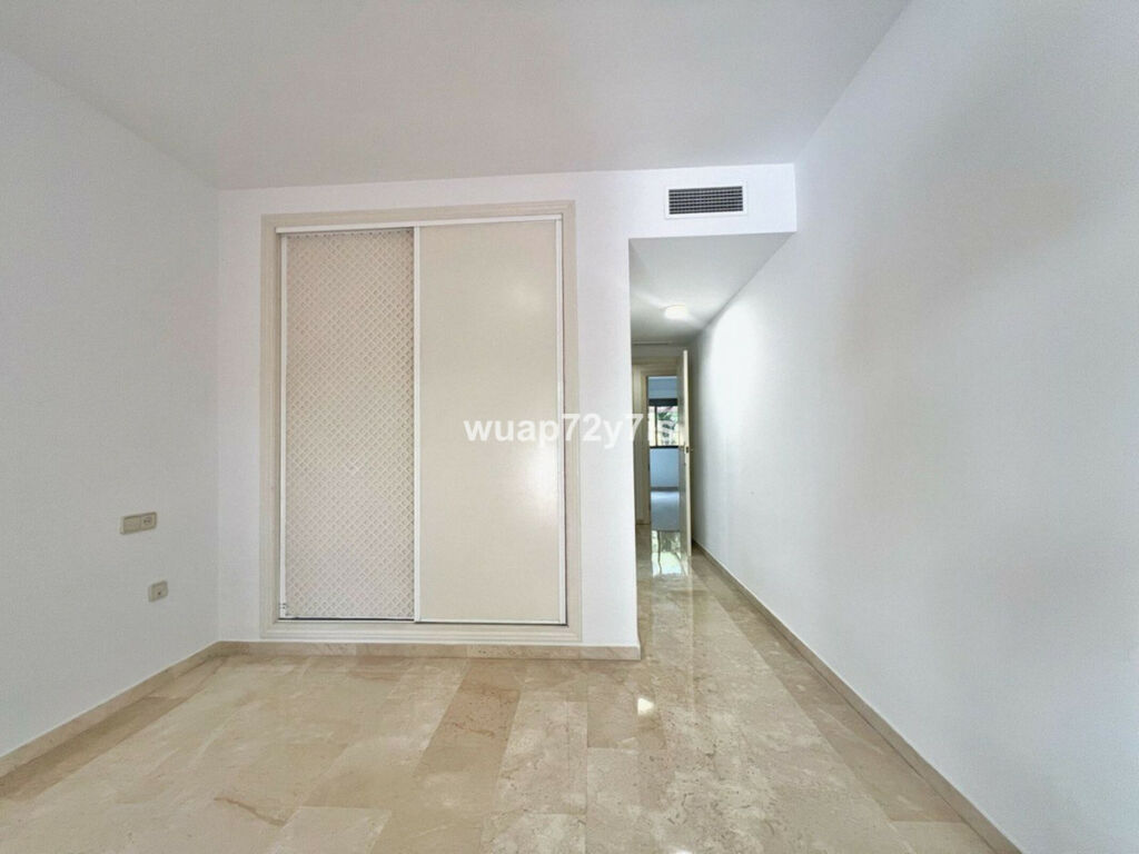 Ground Floor Apartment Costalita Málaga - image 5