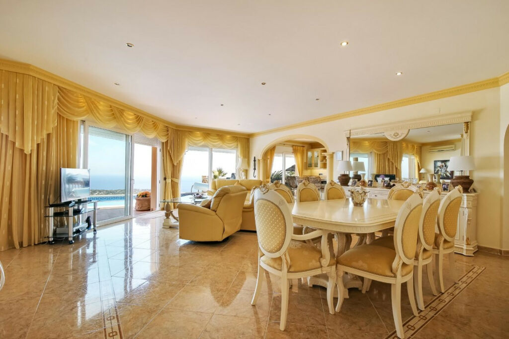 Detached Villa Moraira Alicante - image 16