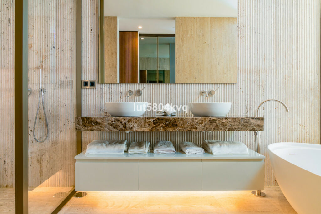 Ground Floor Apartment The Golden Mile Málaga - image 16
