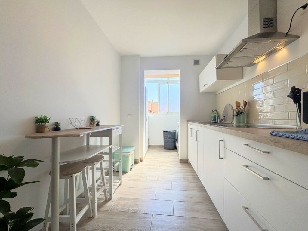 Middle Floor Apartment Estepona Málaga - image 16
