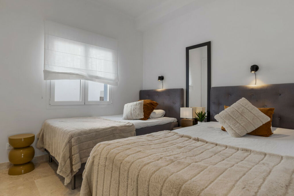 Ground Floor Apartment Benahavís Málaga - image 16