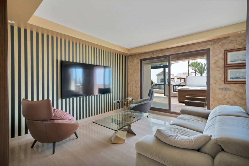 Penthouse Nueva Andalucía Málaga - image 15