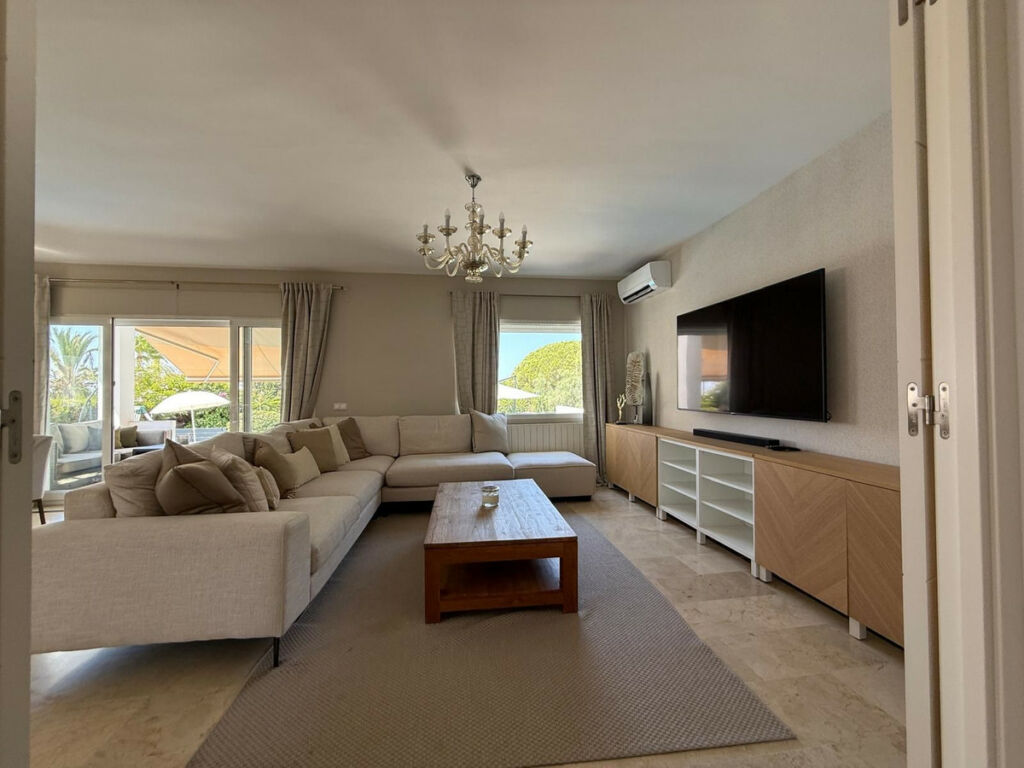 Detached Villa Marbesa Málaga - image 15