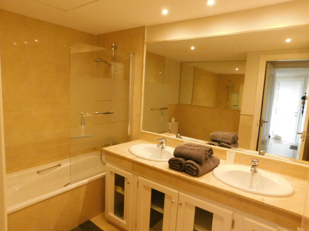 Ground Floor Apartment Elviria Málaga - image 16