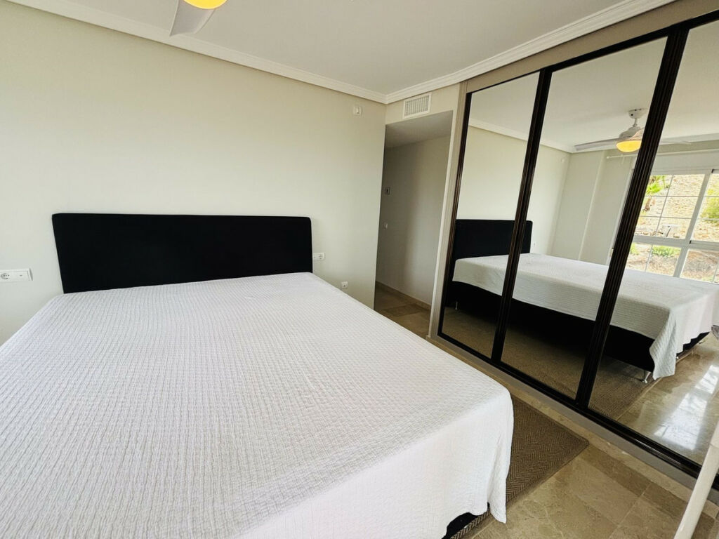 Middle Floor Apartment Benalmadena Málaga - image 16