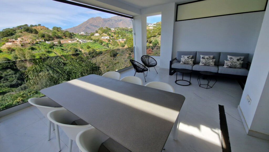 Middle Floor Apartment Estepona Málaga - image 16