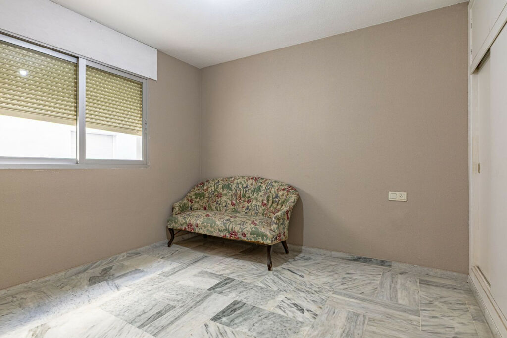 Middle Floor Apartment Los Boliches Málaga - image 16