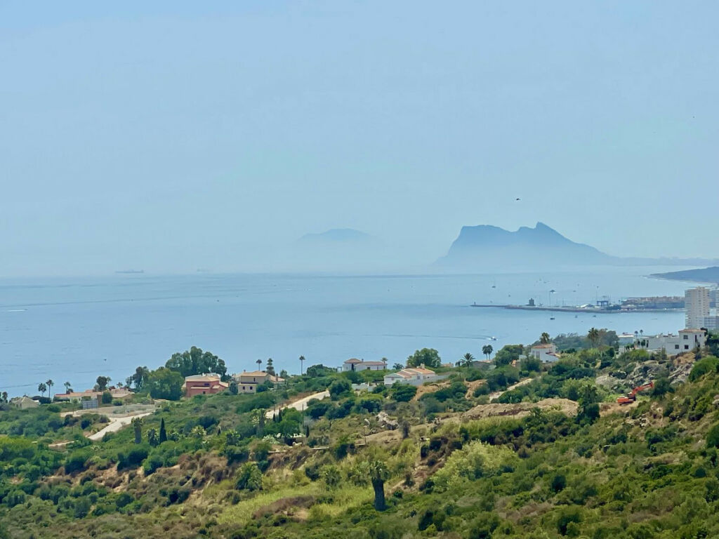Penthouse Manilva Málaga - image 17