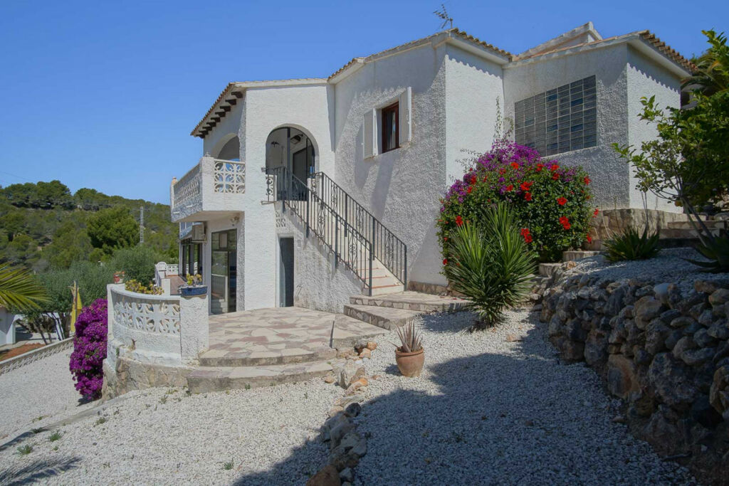Detached Villa Altea Alicante - image 17