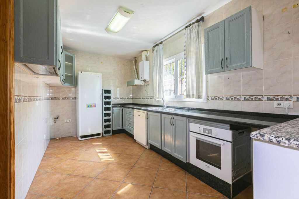 Detached Villa Mijas Málaga - image 17